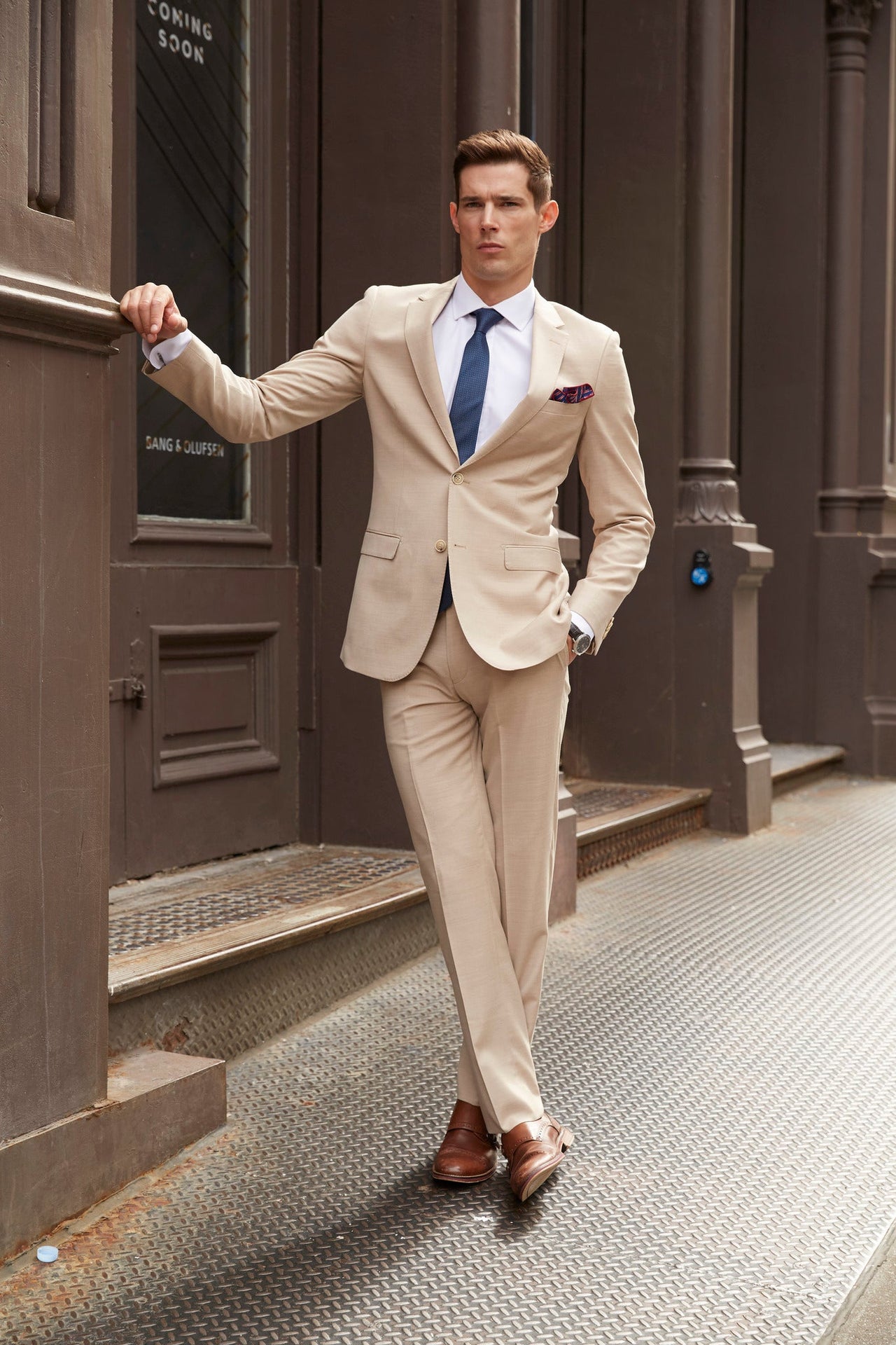 How To Dress Smartly As A Man